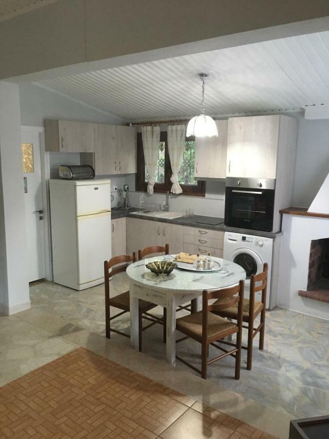 Kerveli Villa Ermilia מראה חיצוני תמונה